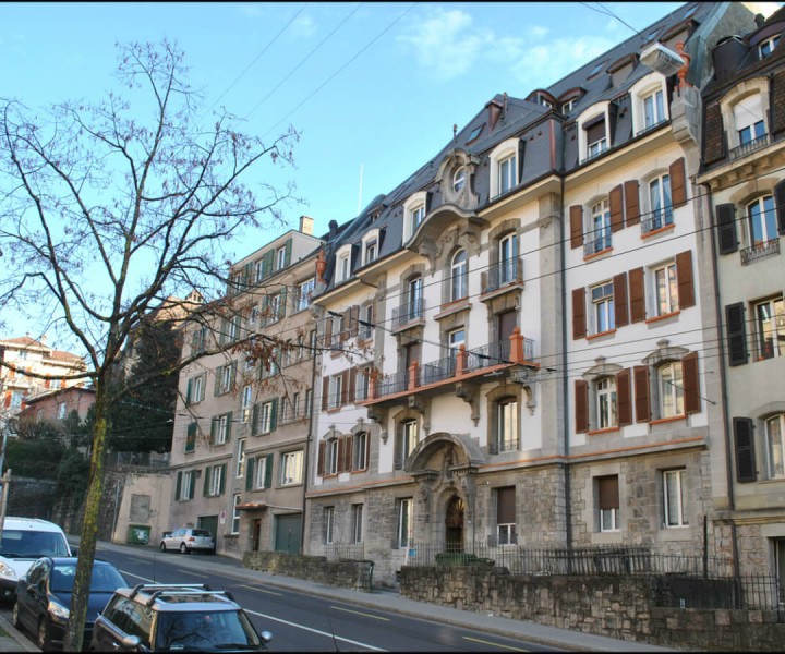 Immeubles anciens en enfilade à l'avenue de Béthusy à Lausanne
